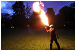 Nicolas the firebreather.  Z?rich Arboretum.