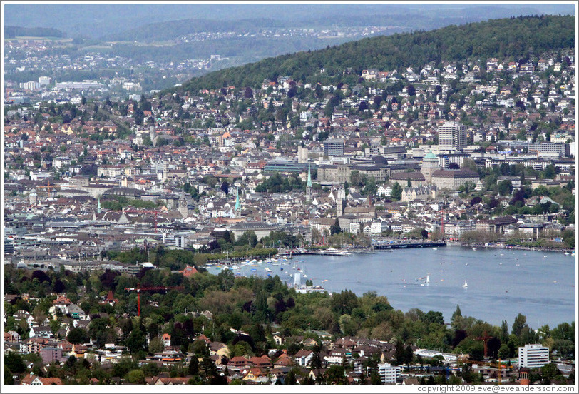 Z?rich, viewed from the mountaintop town of Felsenegg.