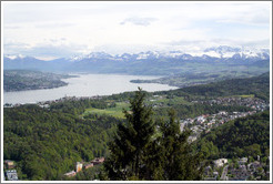 View to the south of Z?richsee (Lake Z?rich) and mountains.