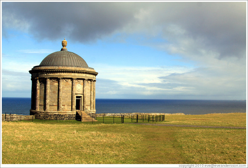 Mussenden Temple.