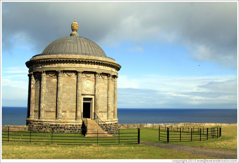 Mussenden Temple.