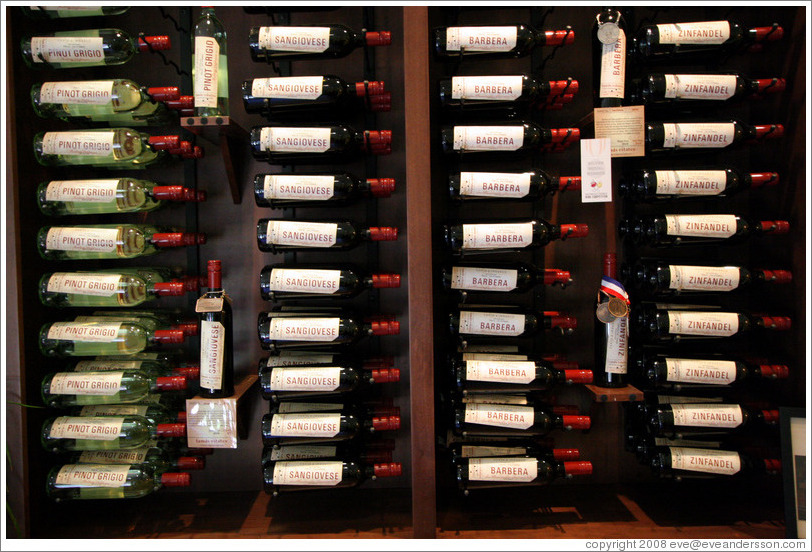 Bottles of wine.  Tam&aacute;s Estates.