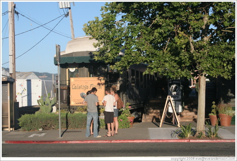 Florist.  Lincoln Ave.