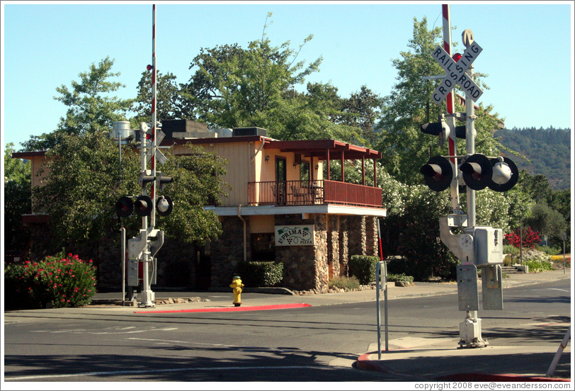 La Prima Pizza. Railroad Ave.  Downtown St. Helena.