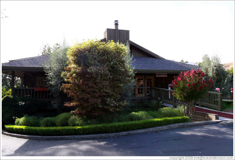 Tasting room exterior, Alexander Valley Vineyards.
