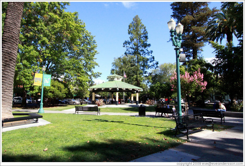 Healdsburg Plaza Park.