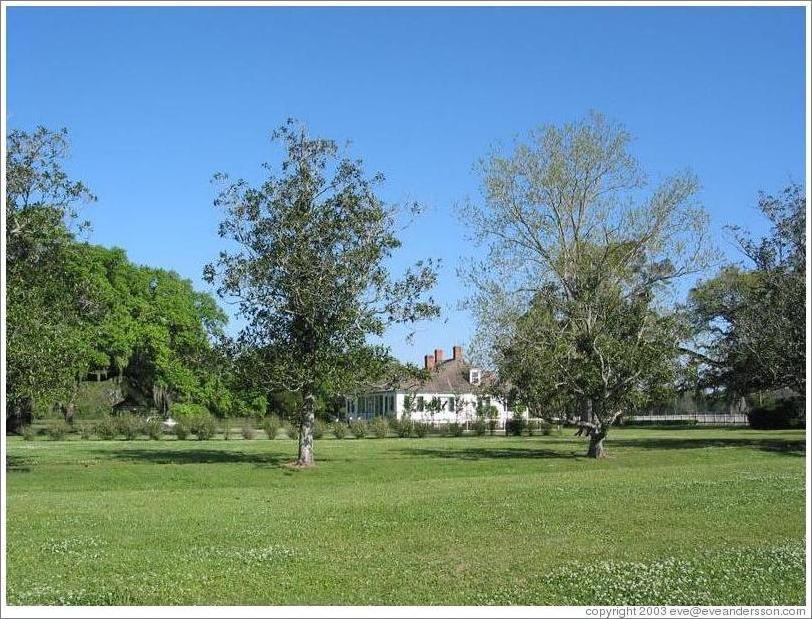 House near the Evergreen Plantation.  This house is more typical of a plantation house (not opulent at all).