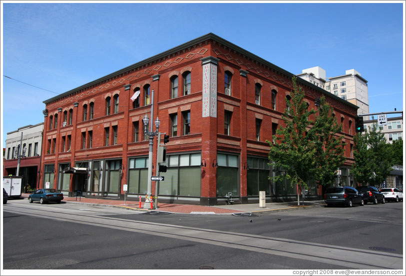 Old brick building with Biltmore Hotel painted on it. Everett St. and 6th Ave., Pearl District.