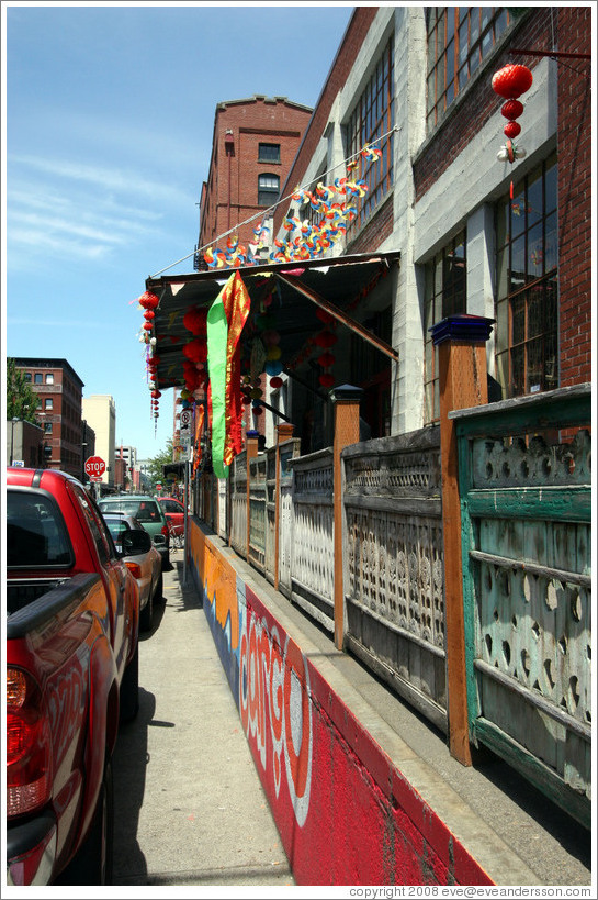 Cargo store (exterior). 13th Ave. and Flanders St., Pearl District.