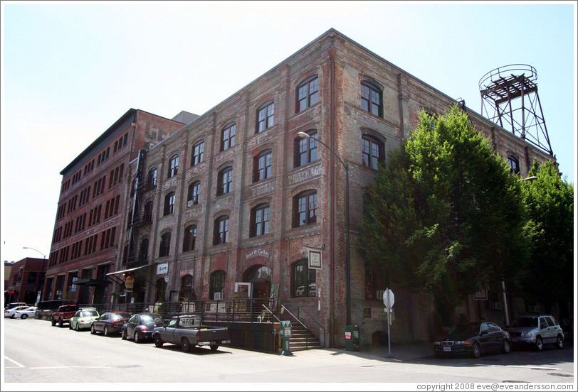 Hunt and Gather store (exterior).  13th Ave. and Hoyt St., Pearl District.
