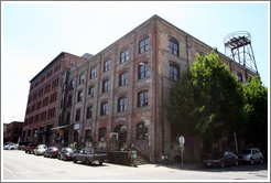 Hunt and Gather store (exterior).  13th Ave. and Hoyt St., Pearl District.