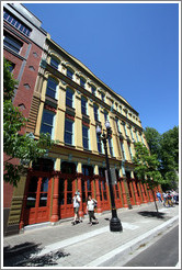 Old building. Naito Parkway, Waterfront district.